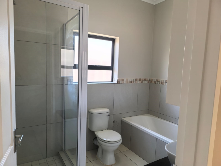 To Let 3 Bedroom Property for Rent in Parklands North Western Cape
